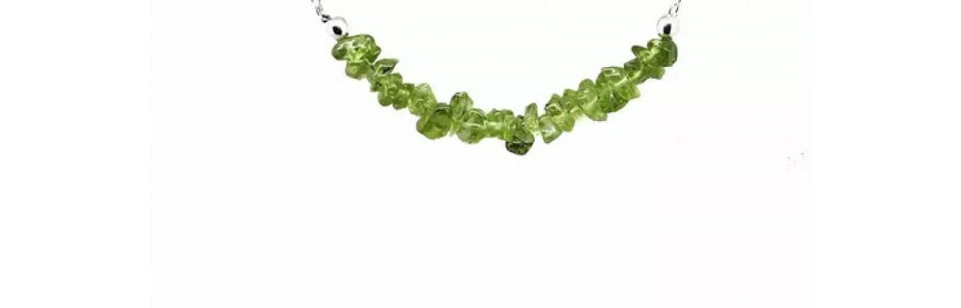 Peridot crystal chips stone with silver tone chain necklace